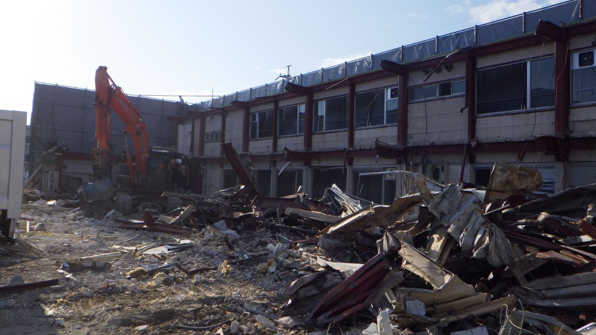 解体作業中写真：愛知県長久手市　I様邸社屋（鉄骨造）｜愛知県長久手市