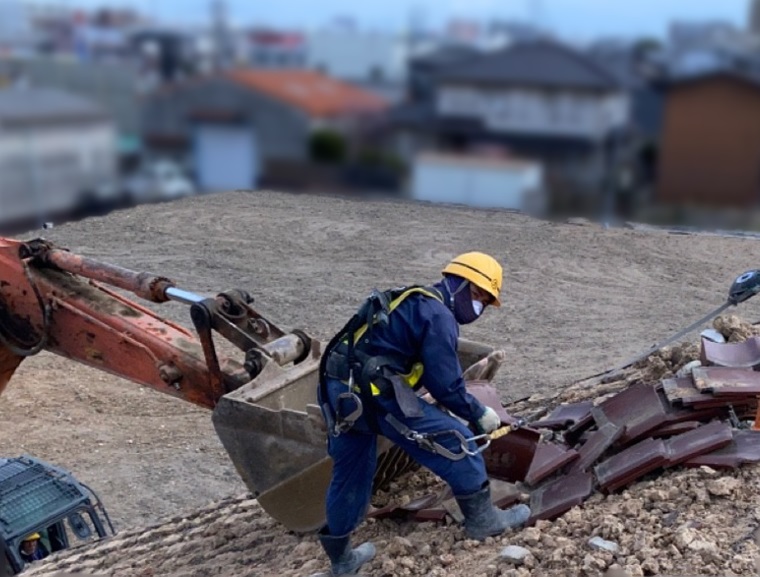 解体作業中写真:名古屋市緑区 M様邸(木造及び軽量鉄骨造)|名古屋市緑区